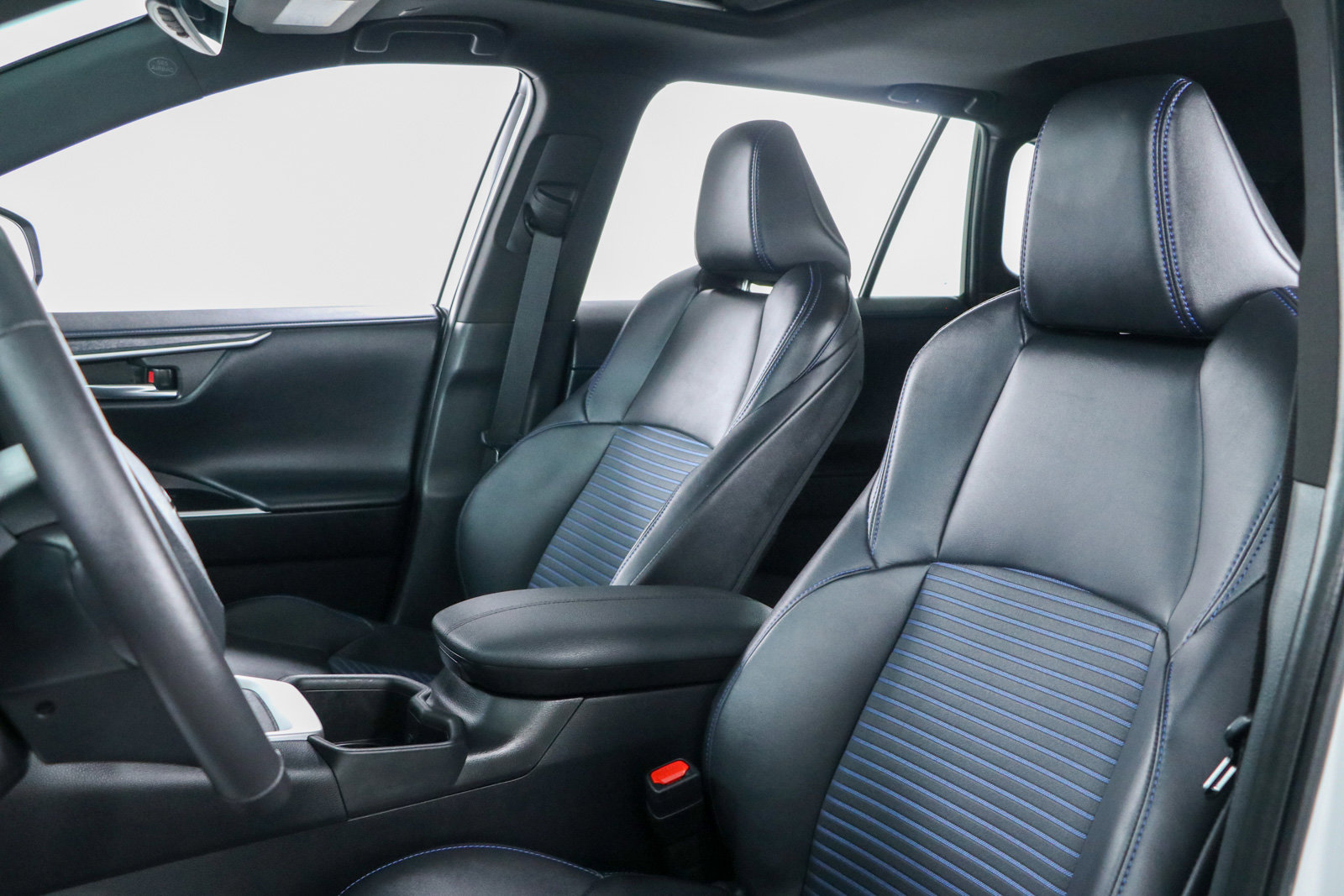 Used 2024 Toyota RAV4 XSE image 25