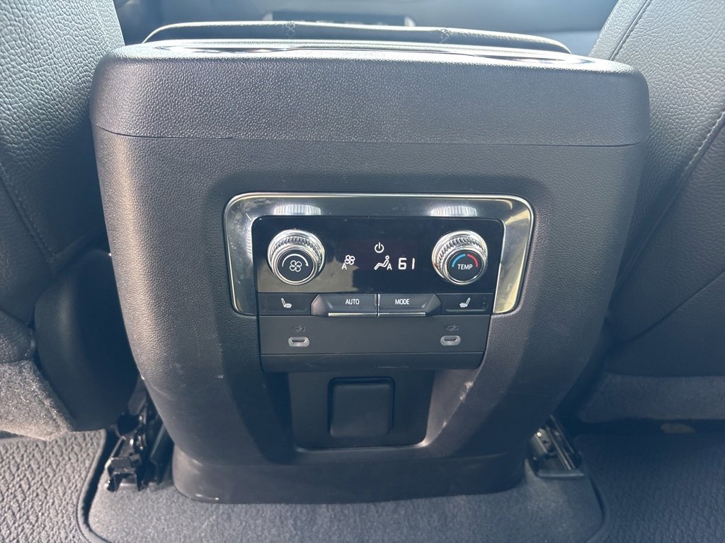 Used 2023 GMC Yukon Denali image 27