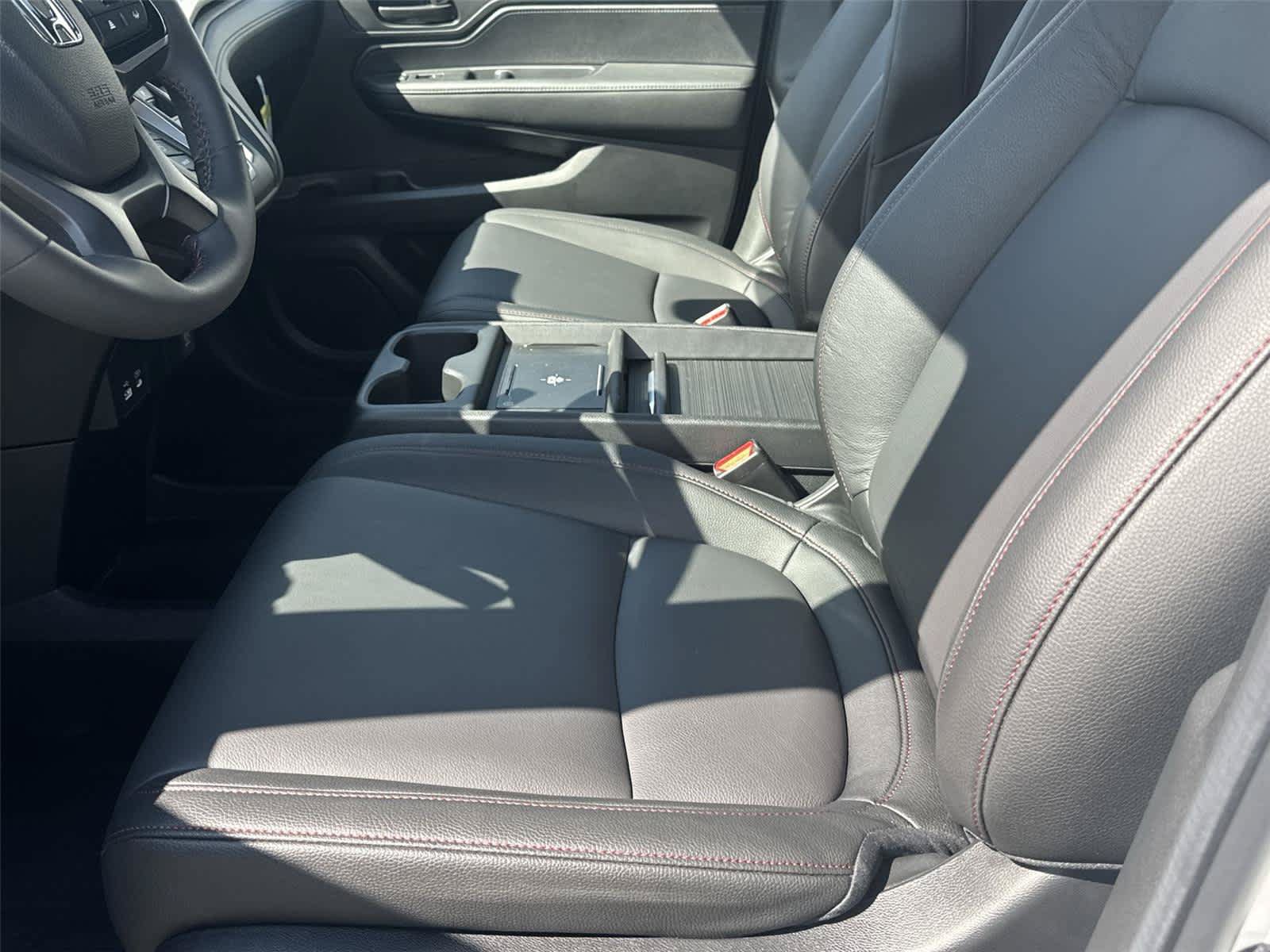 Used 2026 Honda Odyssey Sport-L image 13