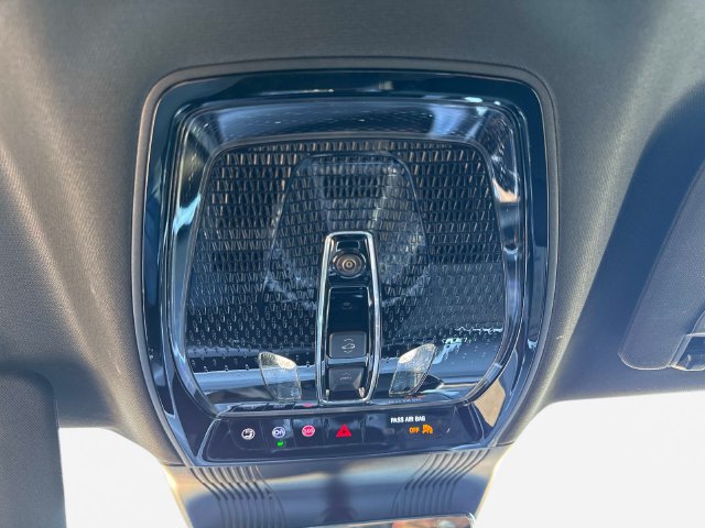 New 2026 Cadillac Vistiq Luxury w/ LPO, Floor Liner Package AWD/4WD image 22