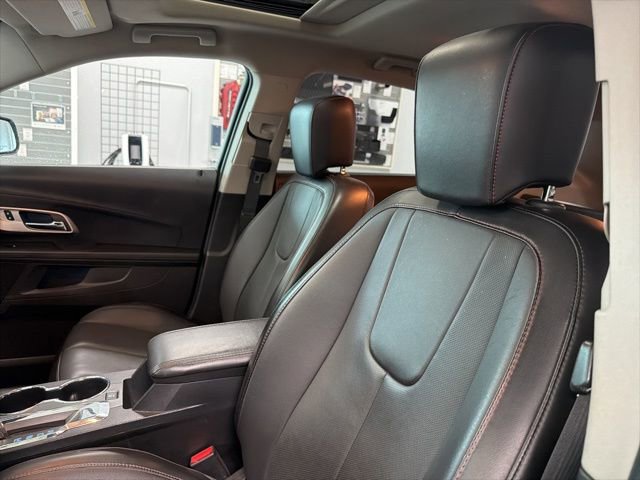 Used 2016 Chevrolet Equinox LTZ w/ Enhanced Convenience Package image 17