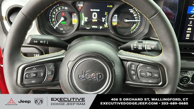 Used 2024 Jeep Wrangler Unlimited w/ Convenience Group AWD/4WD image 10