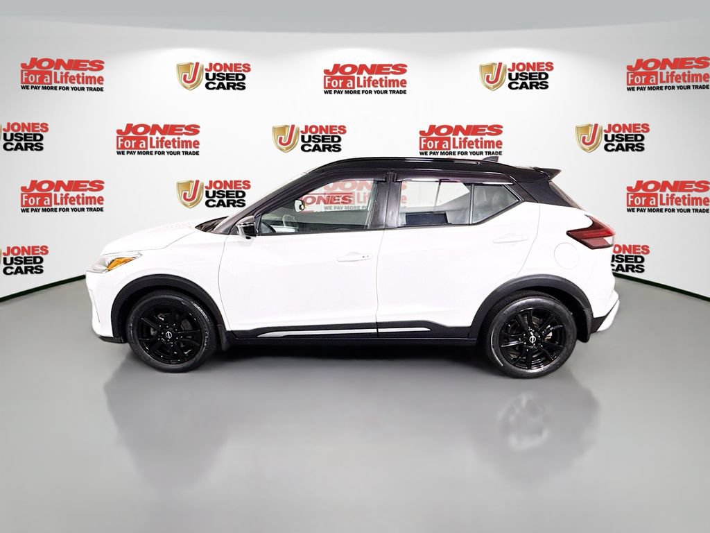 Certified 2023 Nissan Kicks SR w/ SR Premium Package FWD image 13