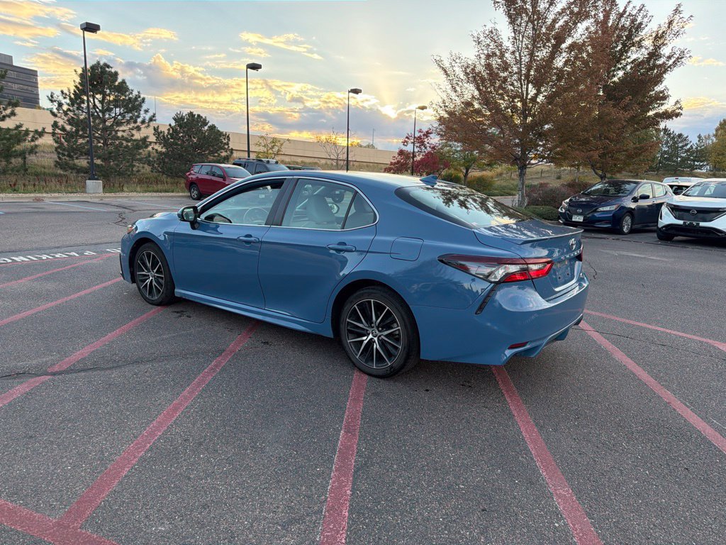 Used 2024 Toyota Camry SE FWD image 8