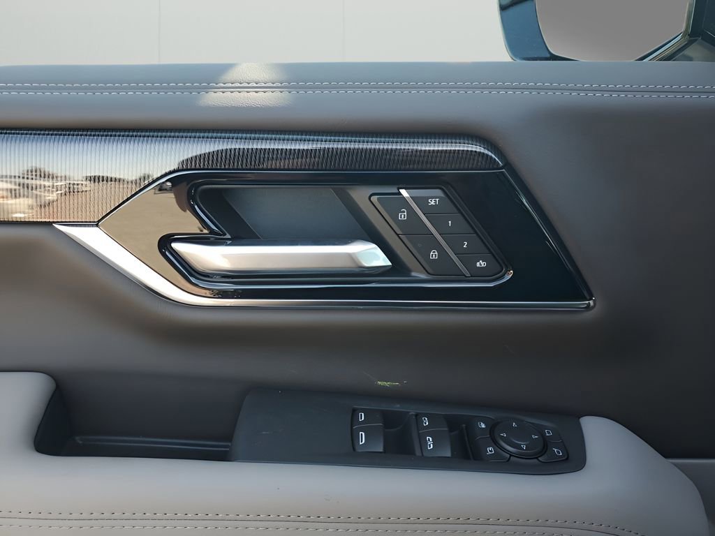 New 2026 GMC Yukon XL Elevation w/ LPO, Floor Liner Package image 27