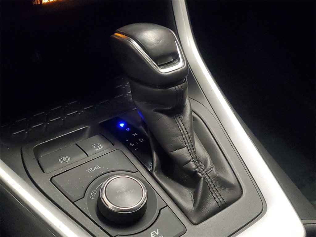 Certified 2024 Toyota RAV4 SE image 27