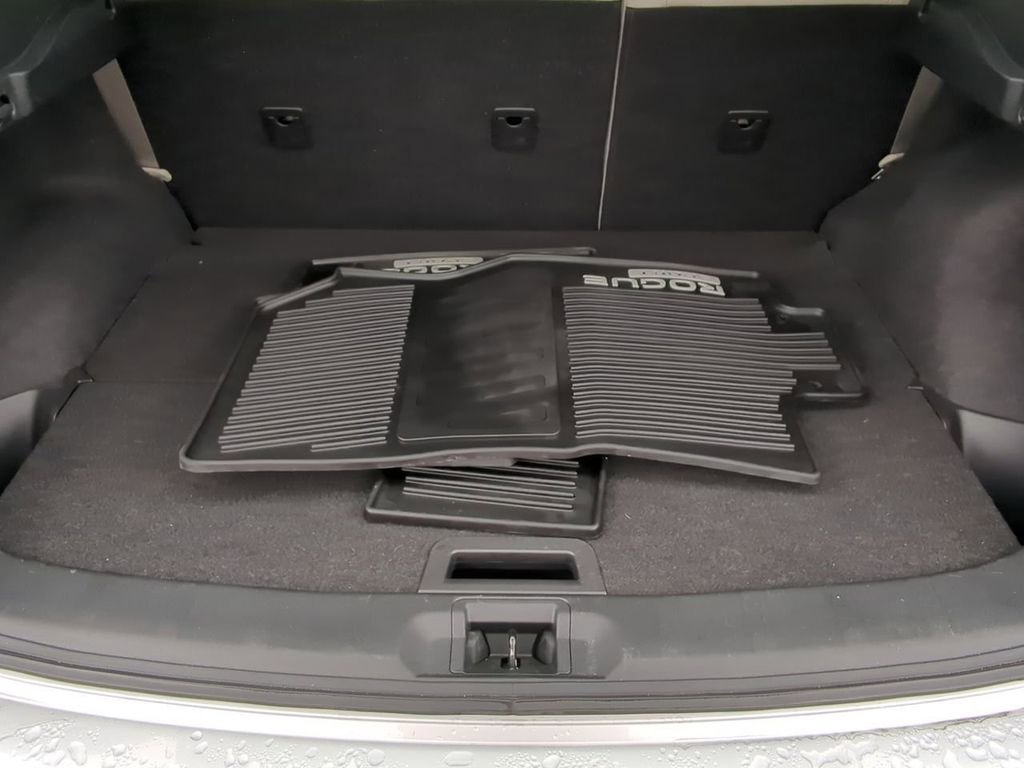 Used 2019 Nissan Rogue Sport SL w/ Premium Package AWD/4WD image 26