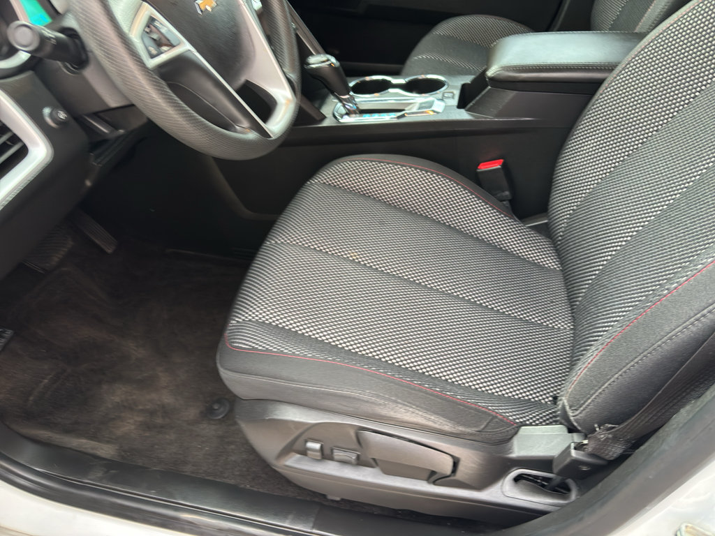 Used 2016 Chevrolet Equinox LT FWD image 22