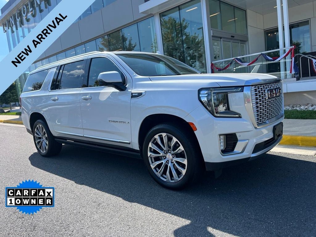 Used 2021 GMC Yukon XL Denali w/ Denali Premium Package AWD/4WD image 1
