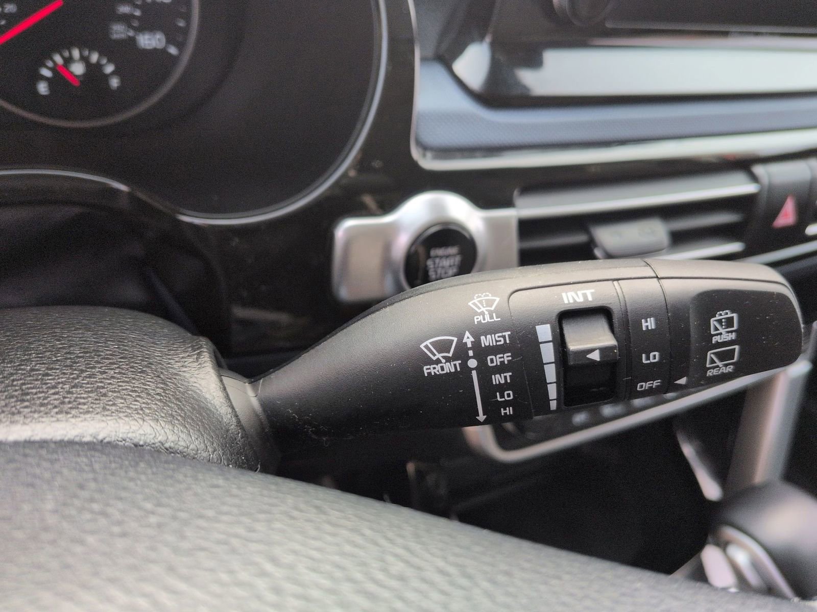 Used 2023 Kia Seltos S image 28