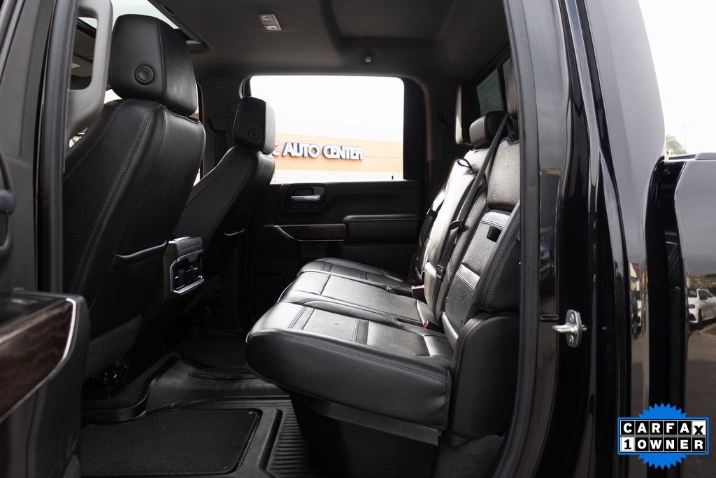 Used 2022 GMC Sierra 2500 Denali w/ Denali Black Diamond Edition image 17