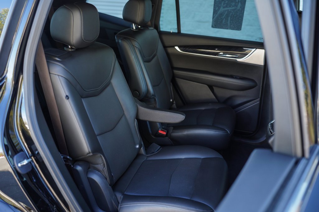 Used 2023 Cadillac XT6 Premium Luxury image 25