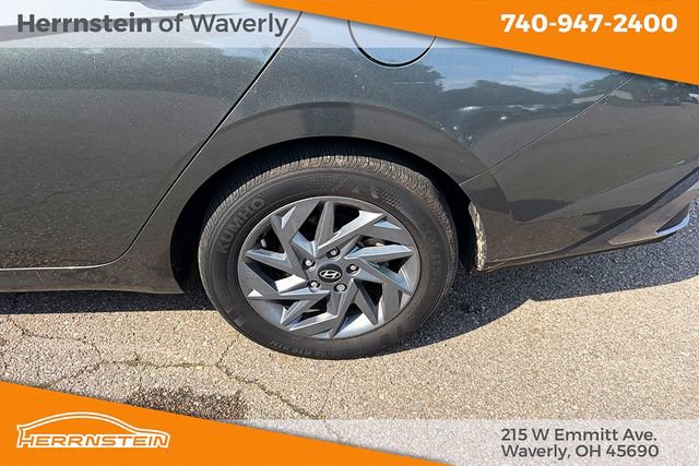 Used 2024 Hyundai Elantra SEL FWD image 21
