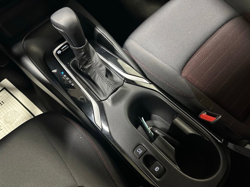 Used 2025 Toyota Corolla SE FWD image 39