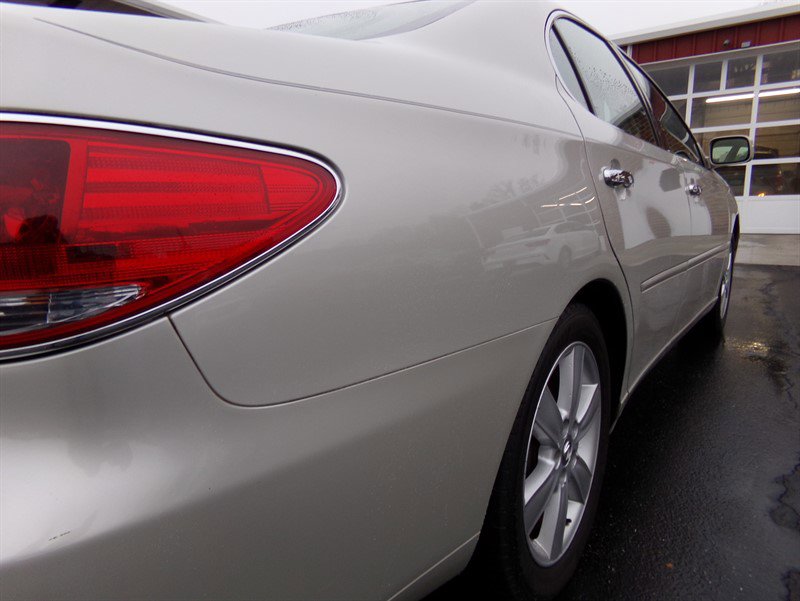 Used 2005 Lexus ES 330 Sedan image 9