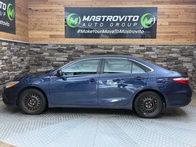 Used 2016 Toyota Camry XLE w/ Moonroof Package FWD image 5