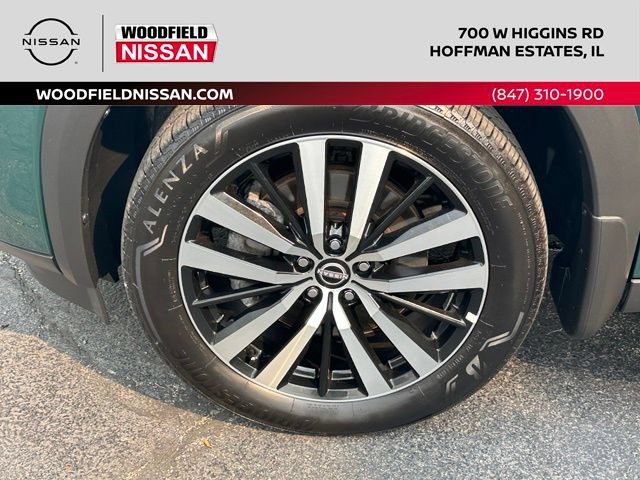 Certified 2024 Nissan Pathfinder Platinum w/ Lighting Package (N93) AWD/4WD image 9