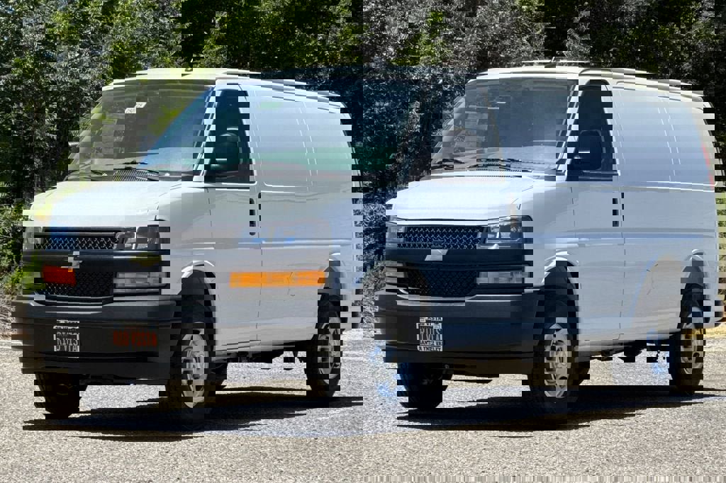 New 2025 Chevrolet Express 2500 w/ Driver Convenience Package image 8