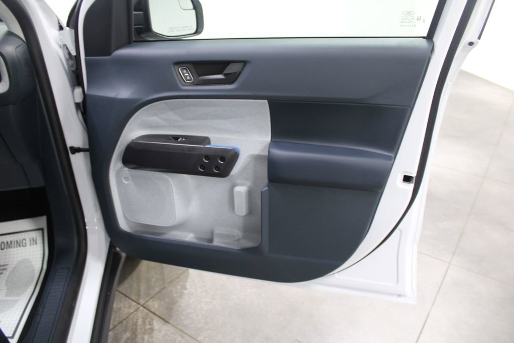 New 2025 Ford Maverick XLT w/ XLT Luxury Package image 30