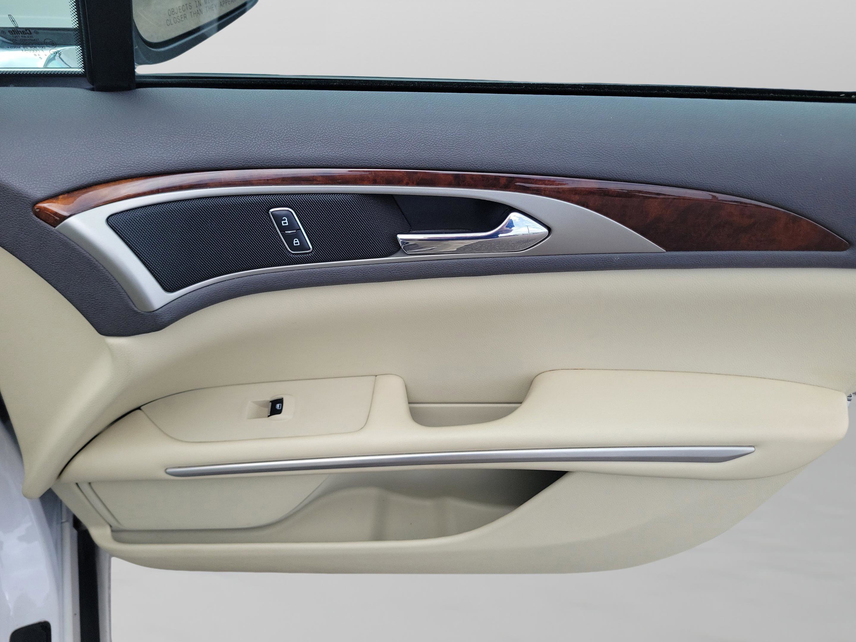 Used 2015 Lincoln MKZ w/ Equipment Group 102A Reserve FWD image 20