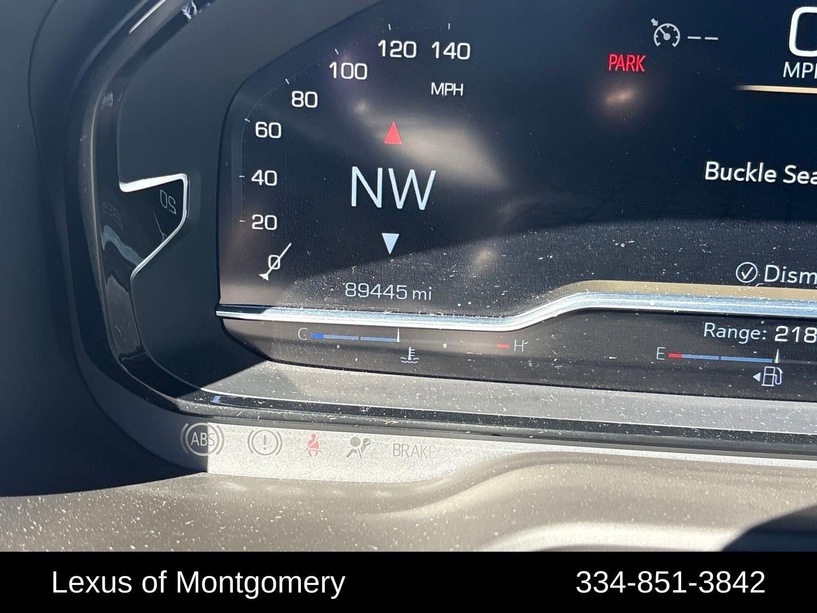 Used 2022 GMC Yukon XL Denali image 16