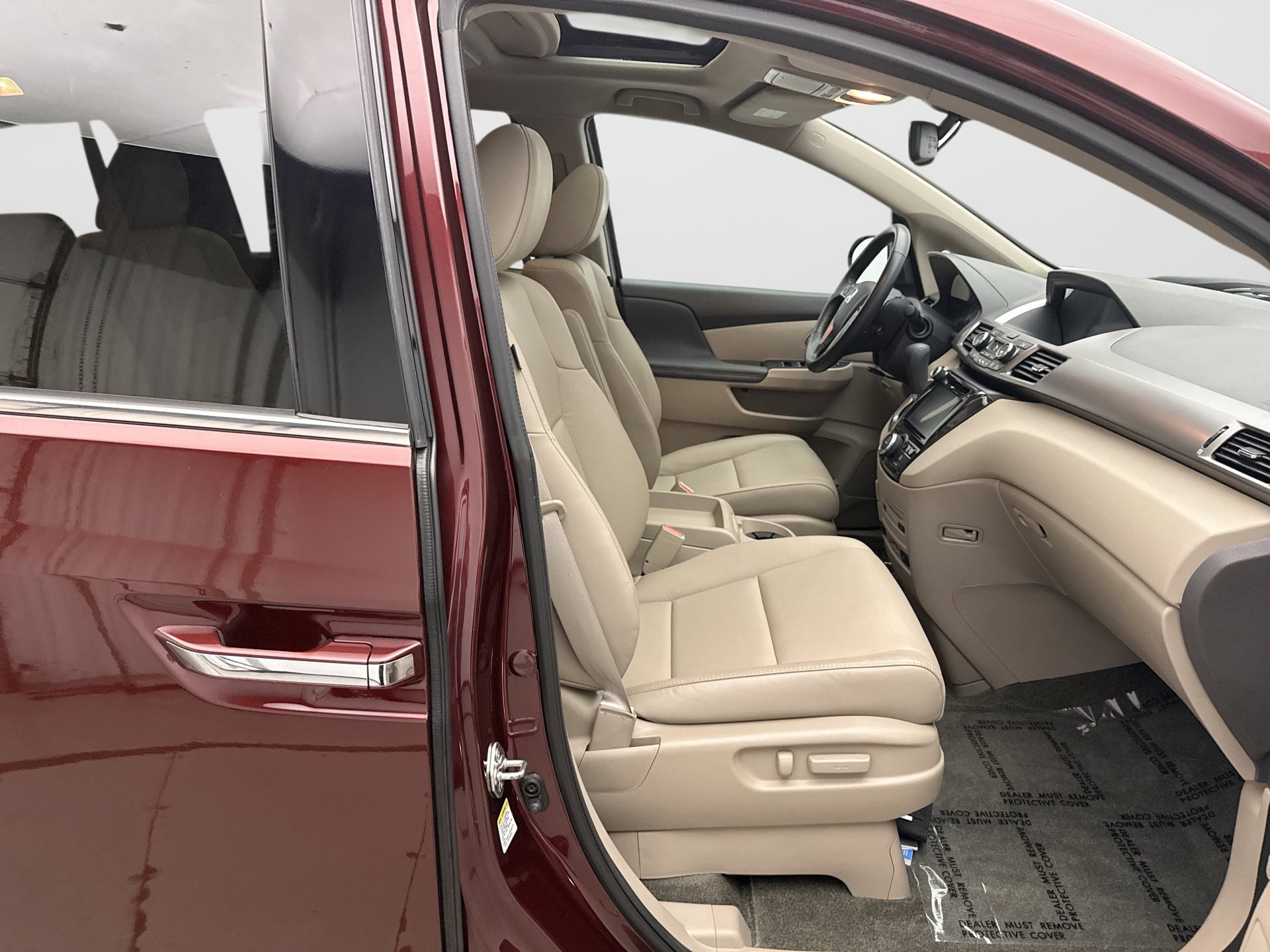 Used 2016 Honda Odyssey Touring Elite image 17