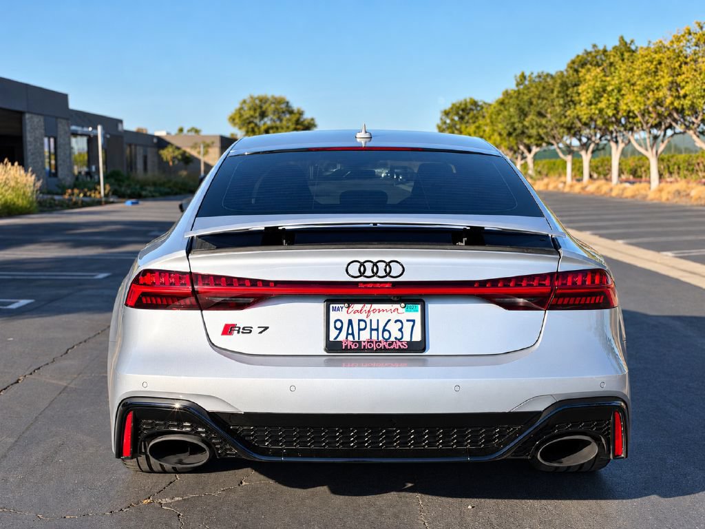 Used 2021 Audi RS 7 Sportback w/ Black Optic Package AWD/4WD image 7