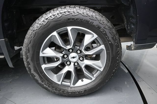 Used 2023 Chevrolet Silverado 1500 RST w/ Z71 Off-Road Package AWD/4WD image 11
