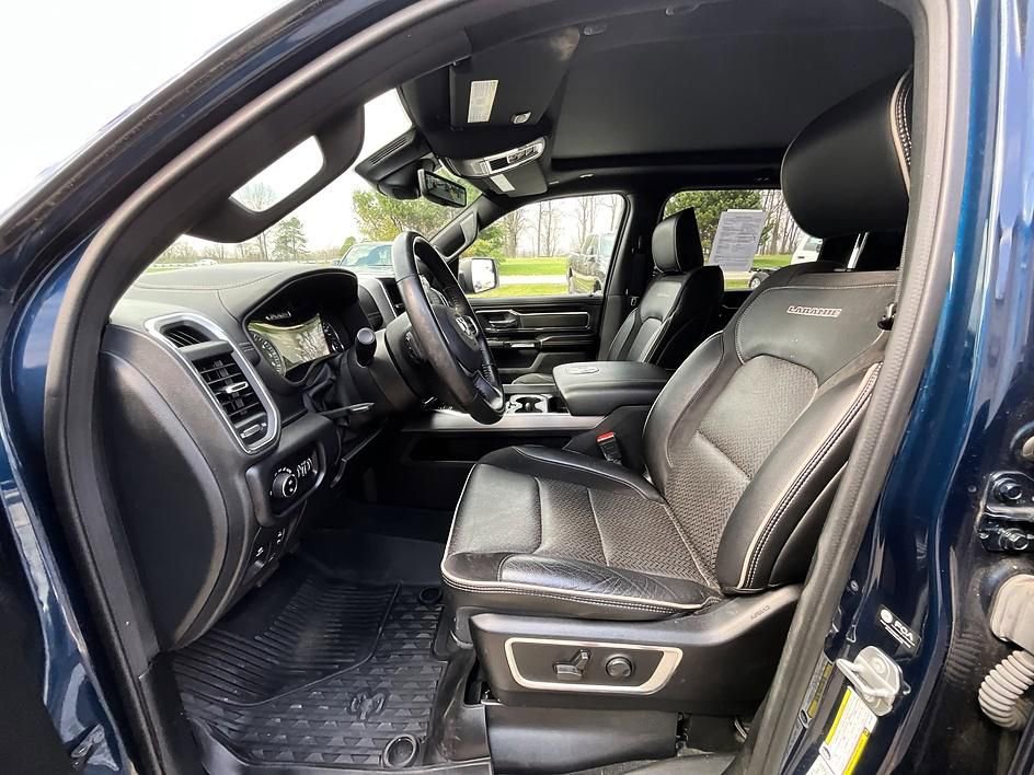 Used 2022 RAM 1500 Laramie AWD/4WD image 14
