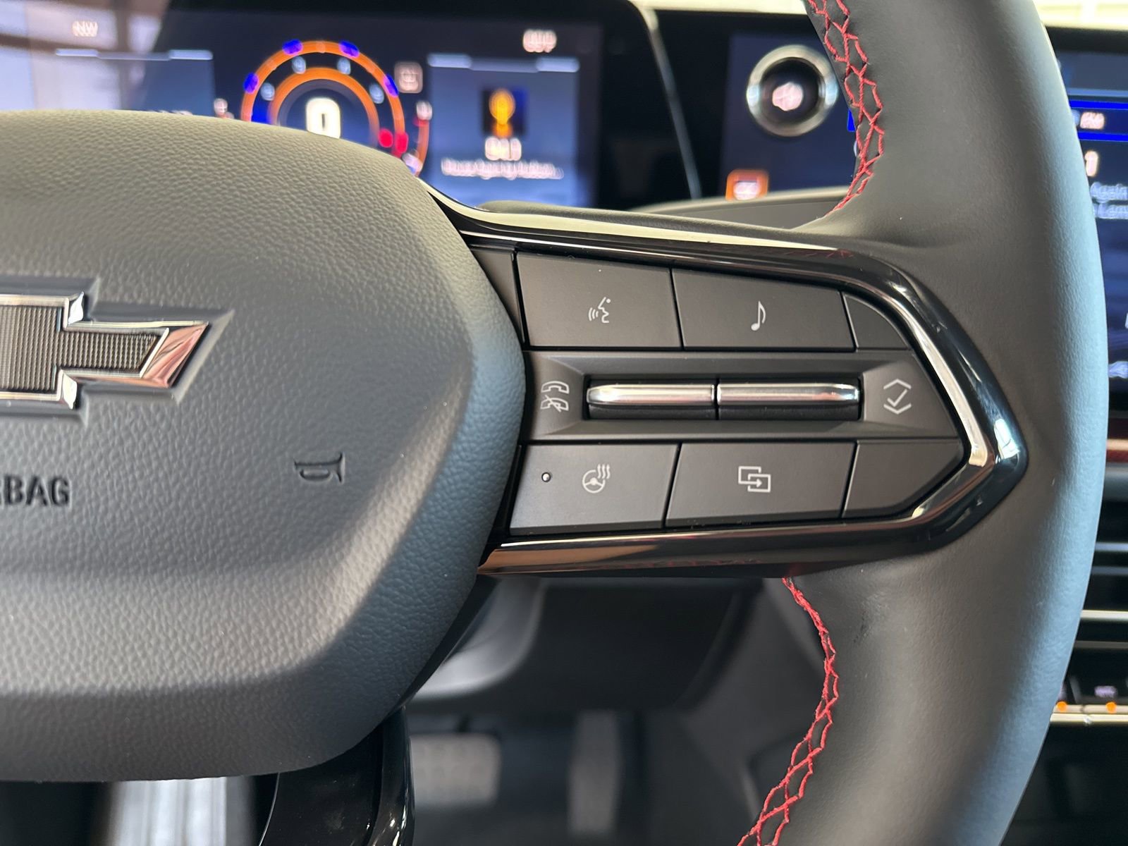 New 2026 Chevrolet Traverse RS w/ LPO, Floor Liner Package image 28