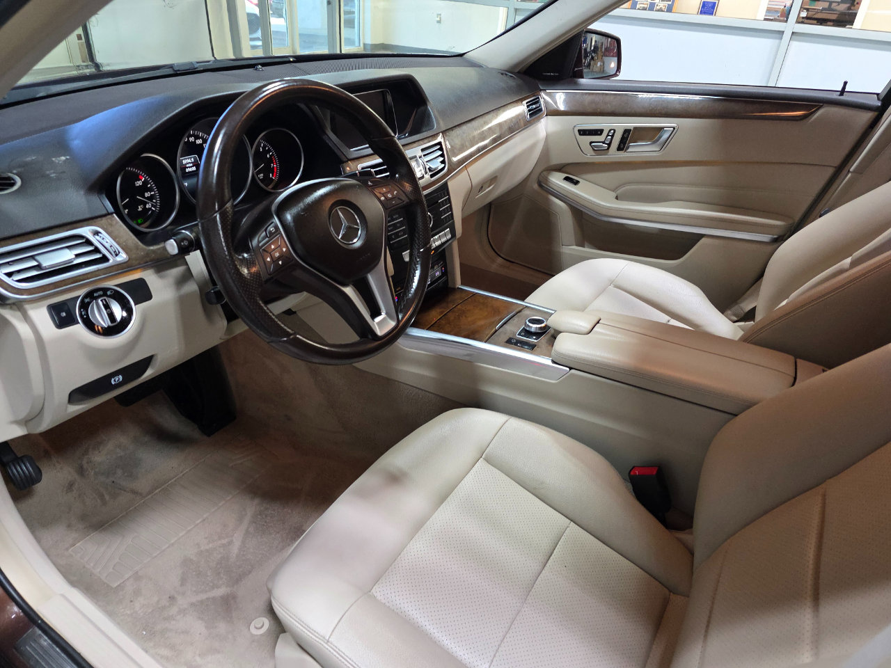 Used 2016 Mercedes-Benz E 350 4dr Sdn E 350 Sport RWD image 16