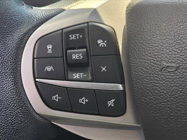 Used 2022 Ford Explorer XLT w/ Equipment Group 202A AWD/4WD image 23