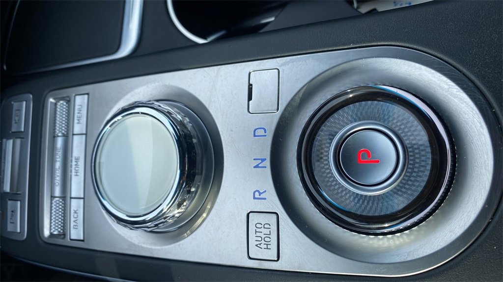 Used 2023 Genesis GV70 3.5T Sport w/ Sport Prestige Package image 17