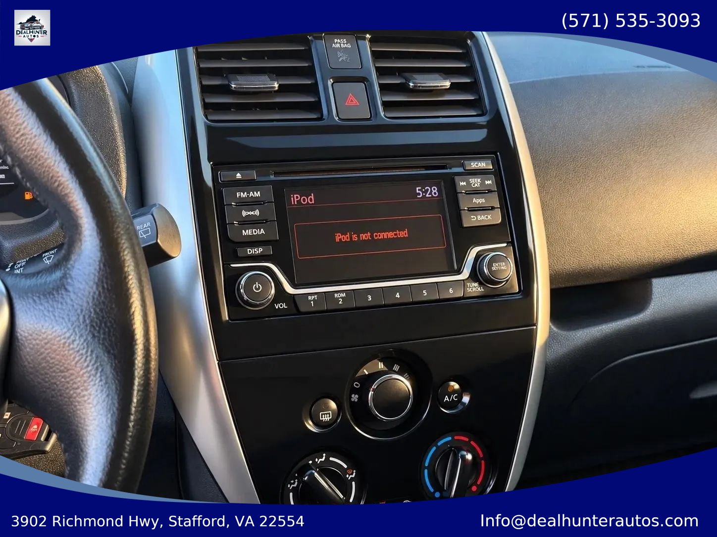 Used 2016 Nissan Versa Note SV FWD image 22