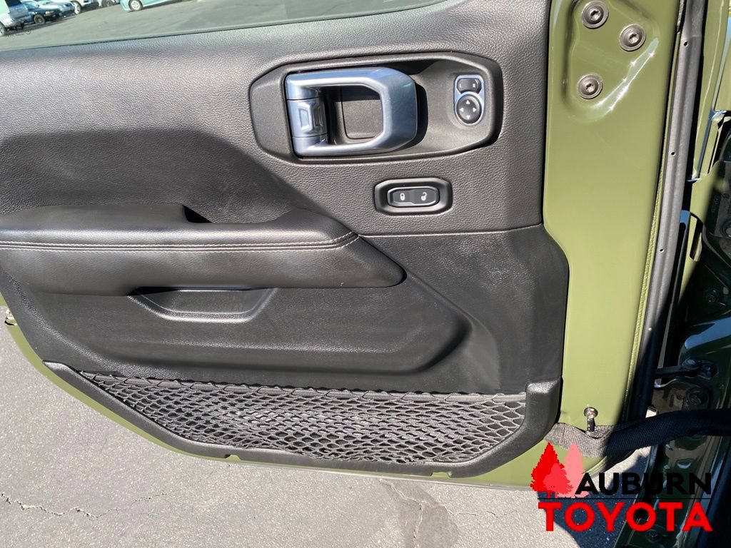 Used 2021 Jeep Gladiator Rubicon w/ Uconnect 4C Nav & Sound Group AWD/4WD image 33