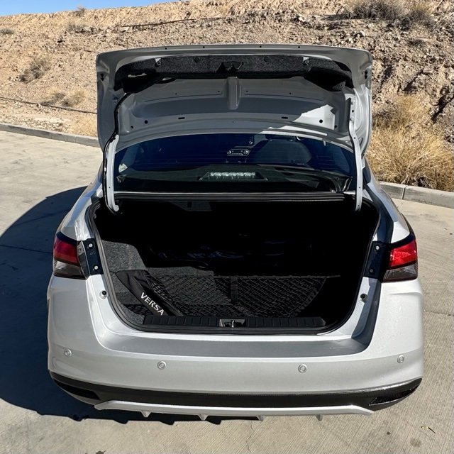 New 2025 Nissan Versa SR w/ Trunk Package image 21