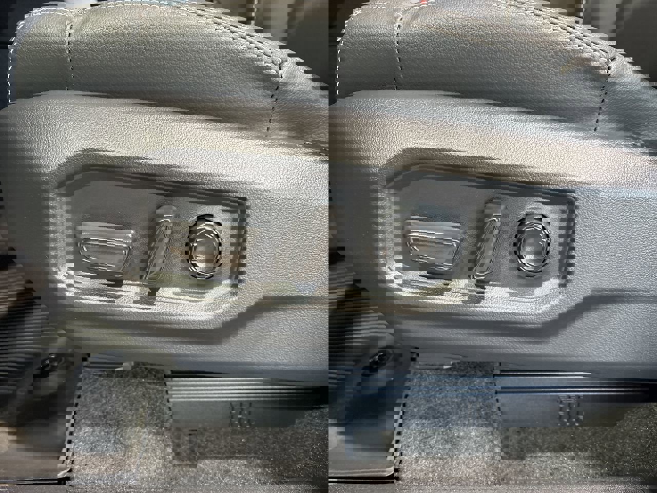 New 2026 Toyota Tundra Limited image 12