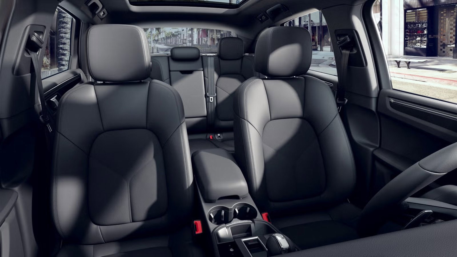 Certified 2022 Porsche Macan image 5