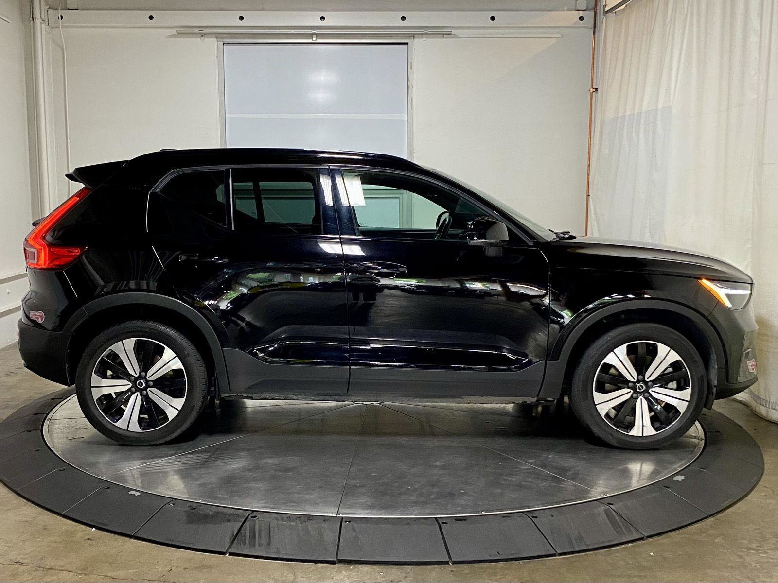 Used 2023 Volvo XC40 Recharge Plus AWD/4WD image 10