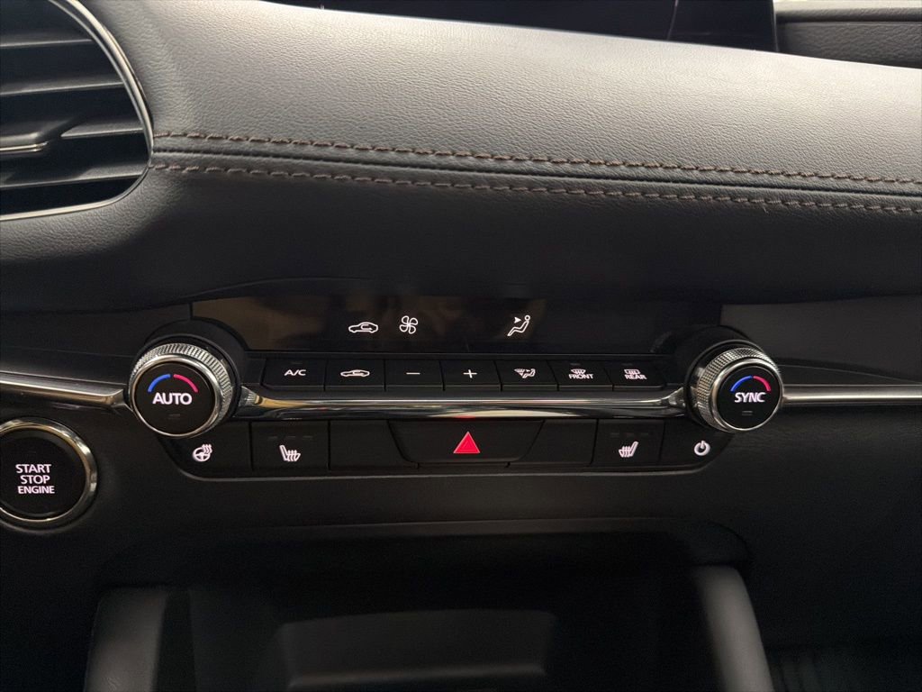 Used 2024 MAZDA MAZDA3 Hatchback w/Premium Plus Pkg image 37