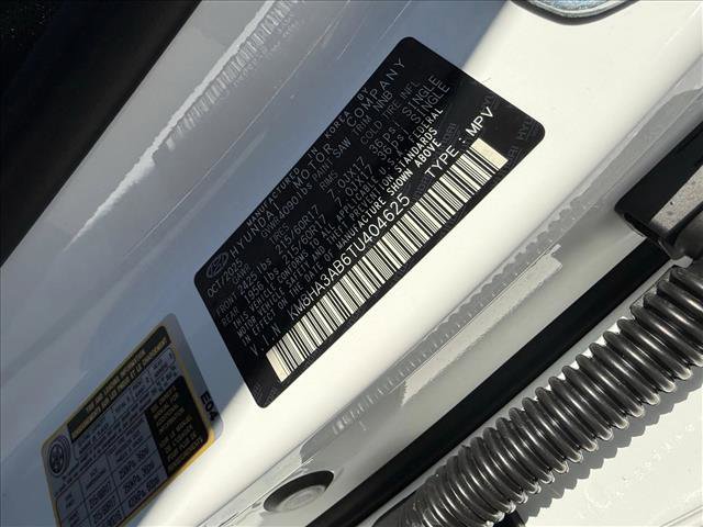 New 2026 Hyundai Kona SE image 18