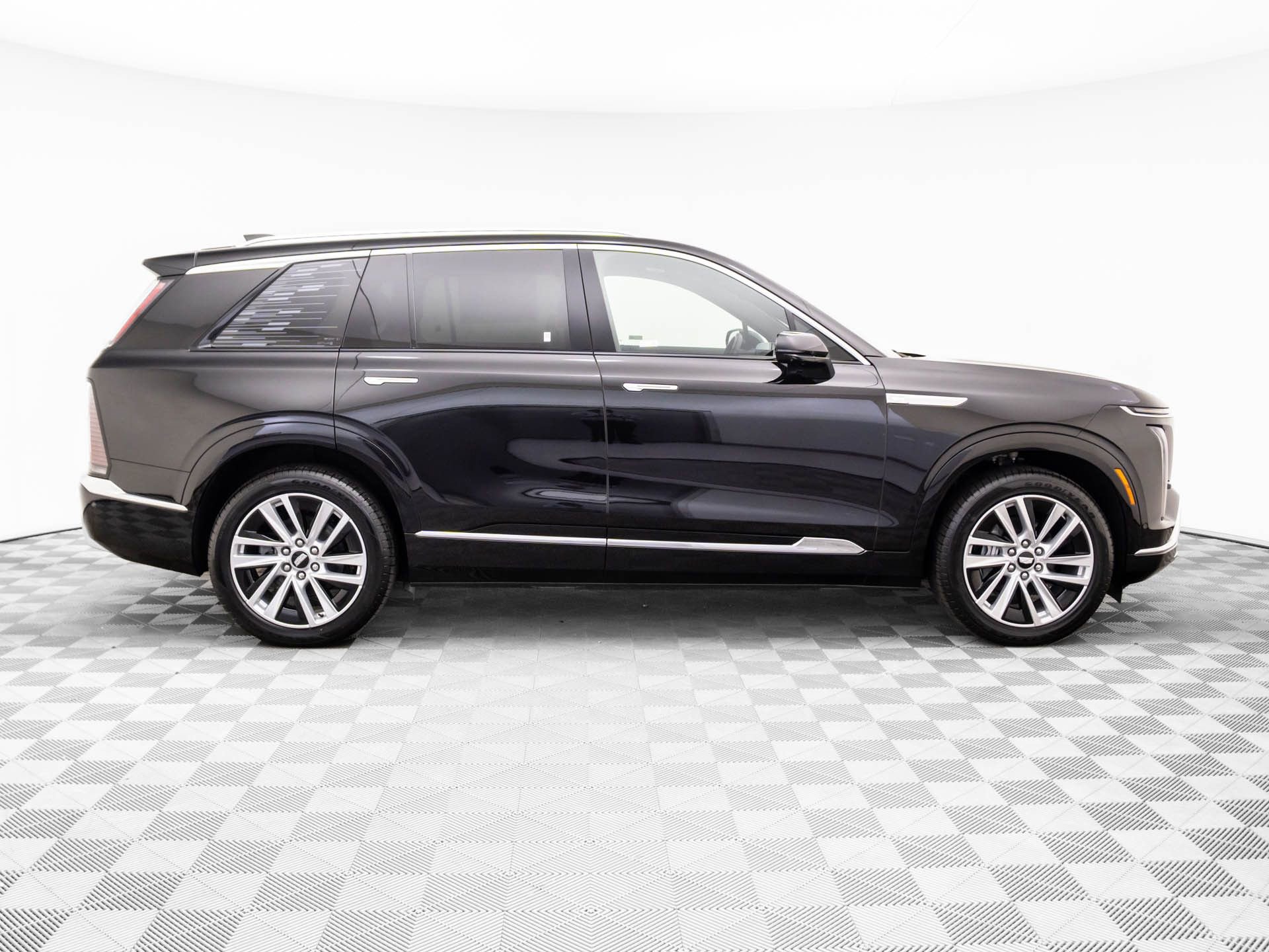 New 2026 Cadillac Vistiq Luxury w/ LPO, Floor Liner Package image 7