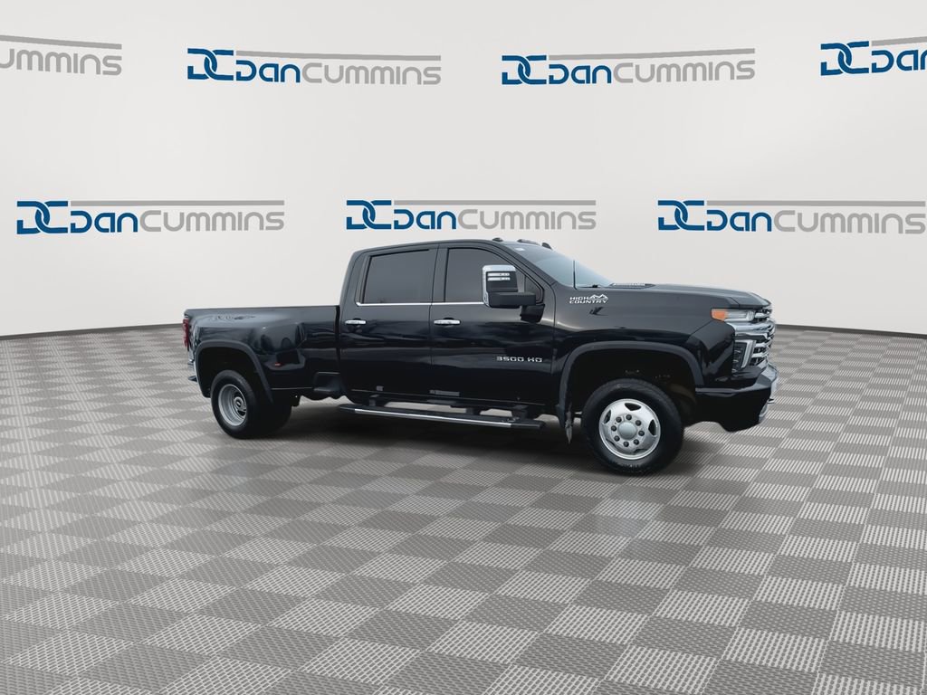 Used 2022 Chevrolet Silverado 3500 High Country image 3