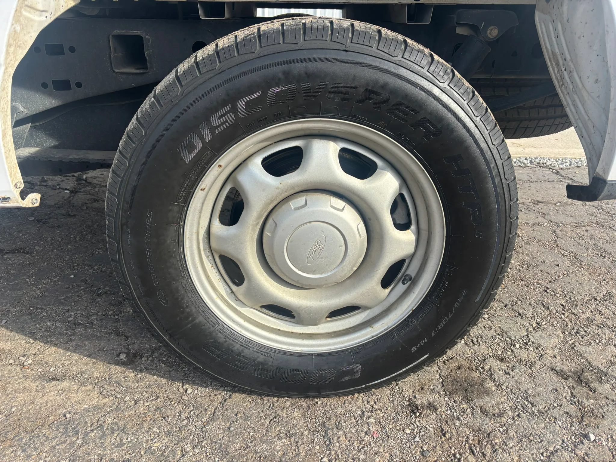 Used 2022 Ford F150 XL RWD image 2