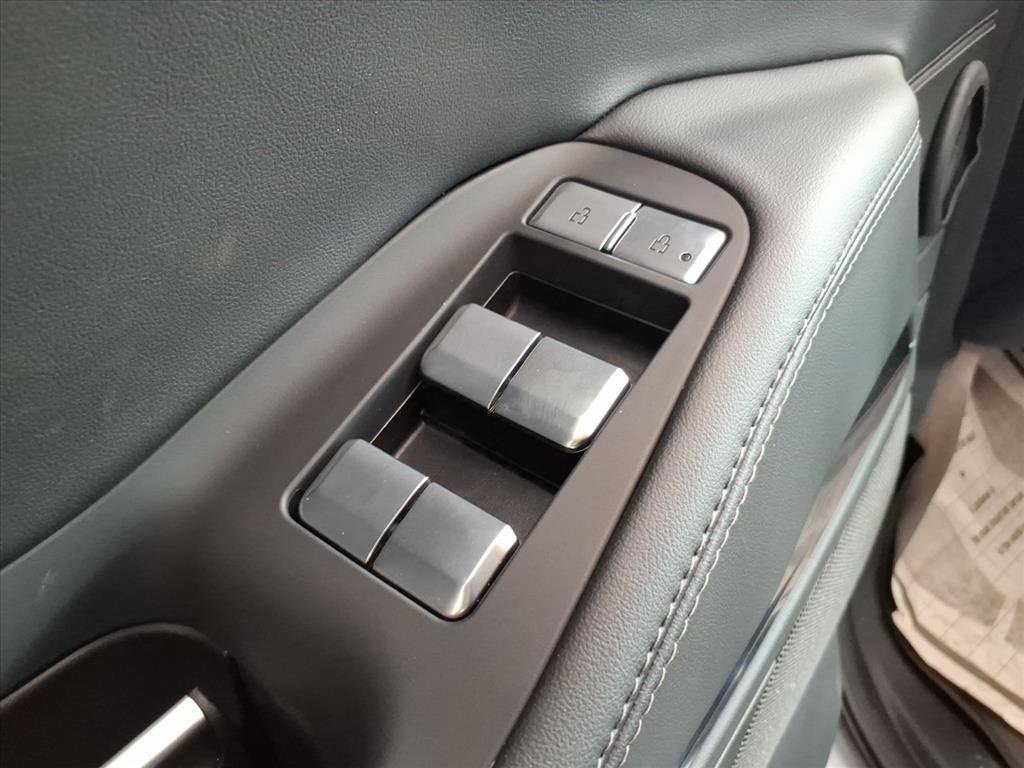 New 2025 Lincoln Navigator L Reserve image 16