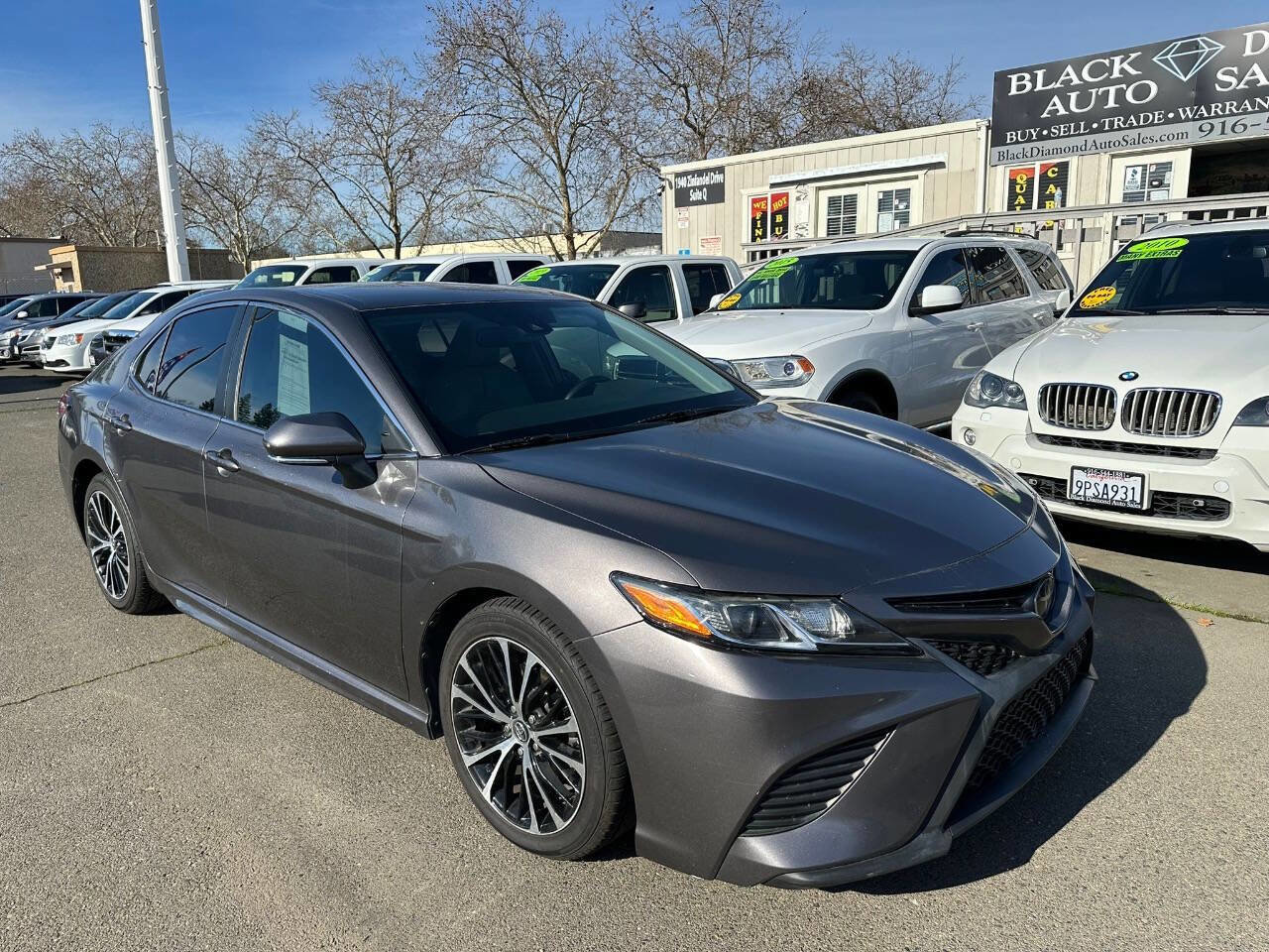 Used 2019 Toyota Camry SE w/ Convenience Package image 11