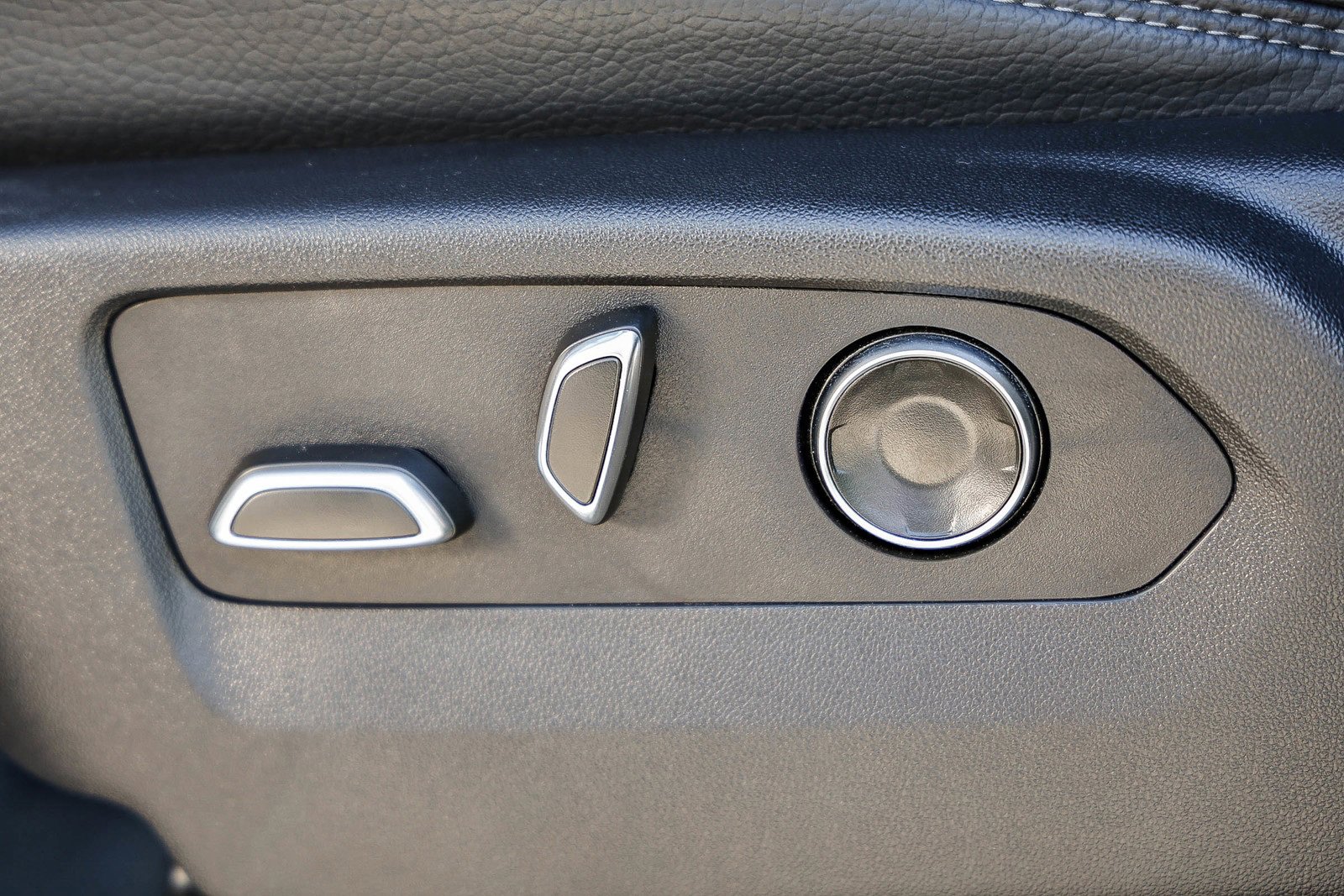 Used 2025 GMC Sierra 2500 Denali w/ Denali Reserve Package image 22