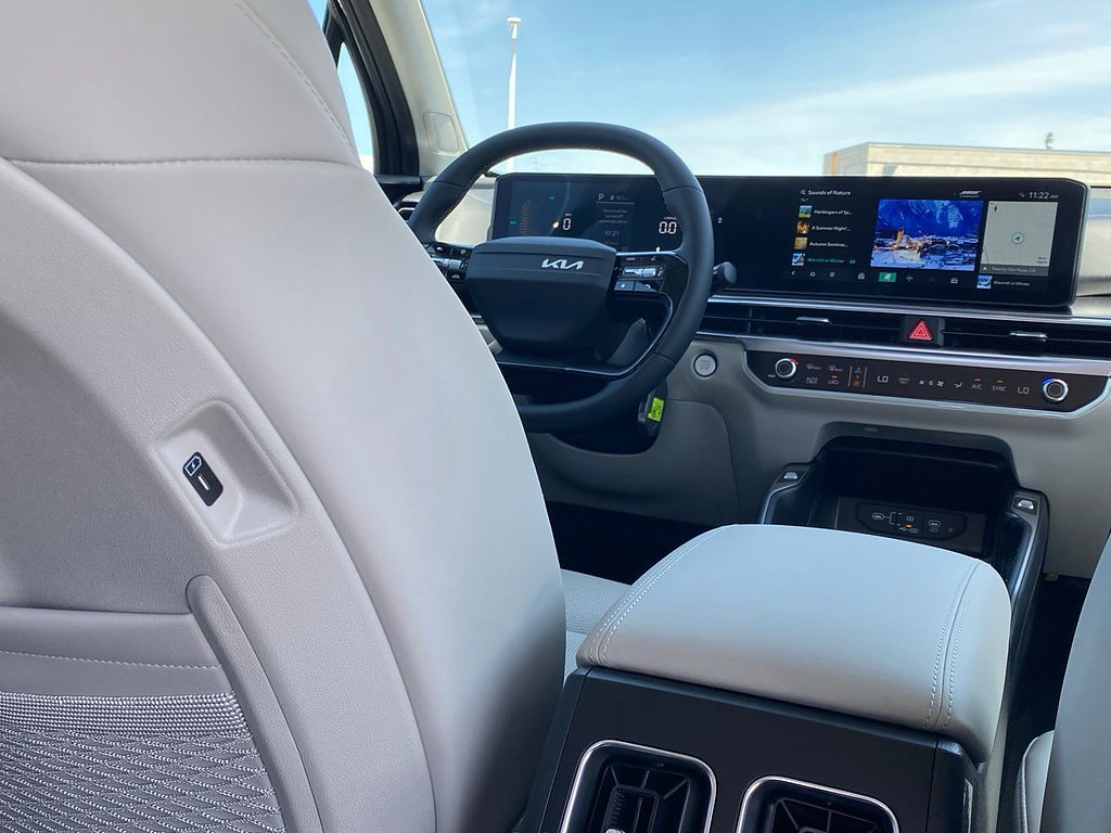 New 2026 Kia Sorento EX w/ EX Premium Package FWD image 22
