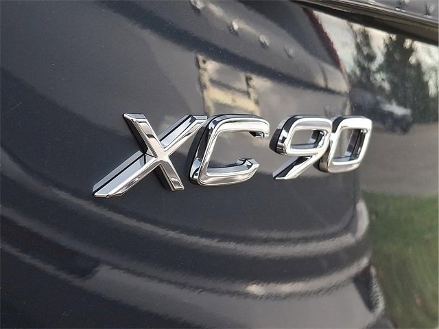 New 2026 Volvo XC90 B6 Plus w/ Protection Package Premier image 8