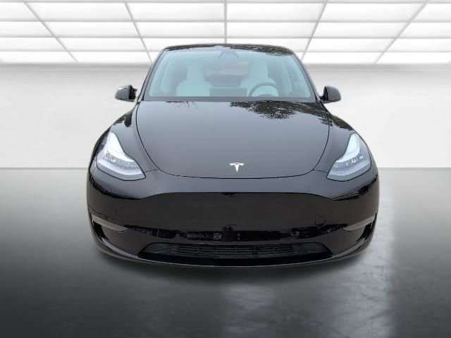 Used 2021 Tesla Model Y Long Range AWD/4WD image 23